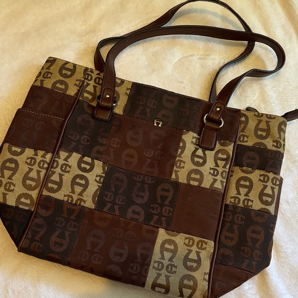 Etienne Aigner Logoremix purse